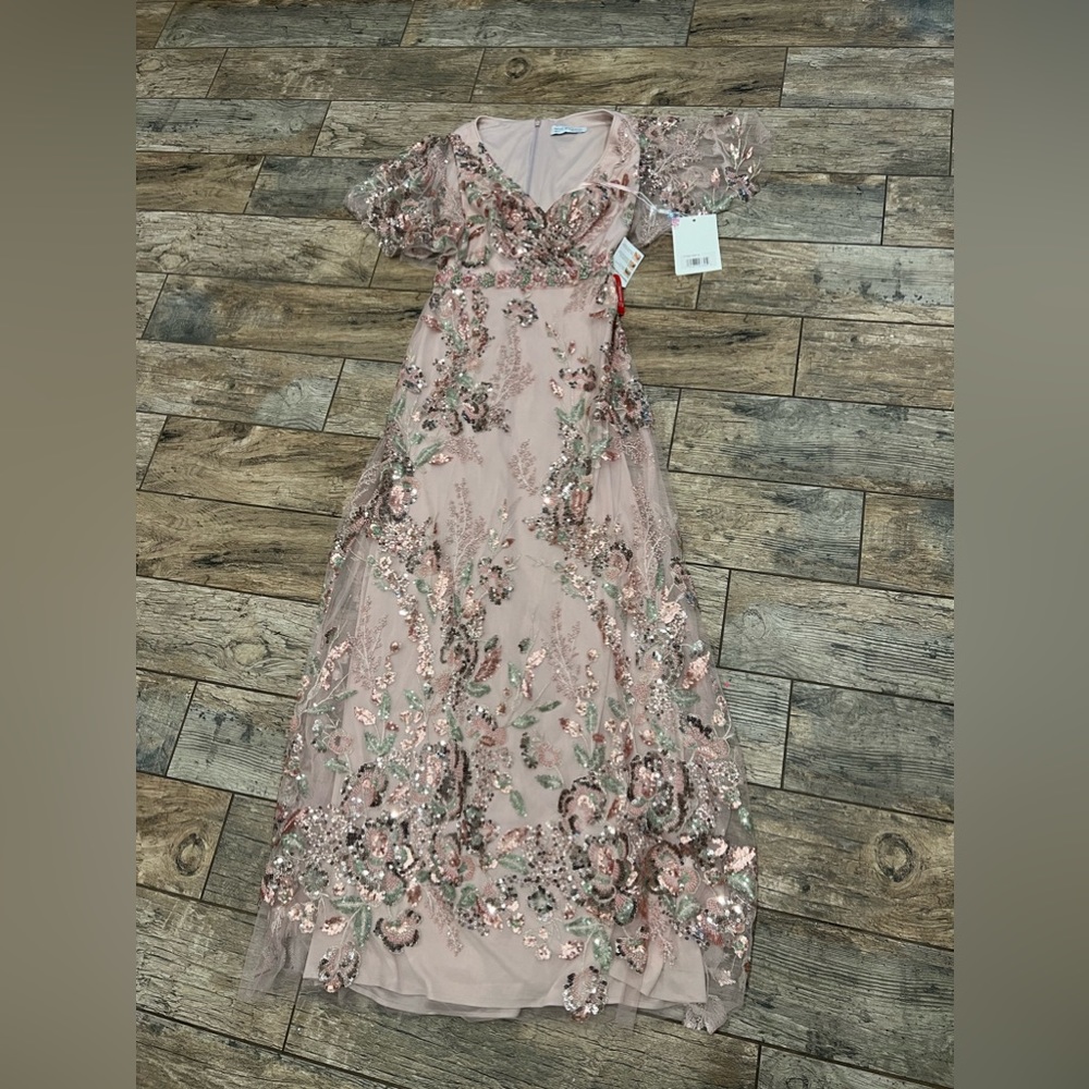 NWT Mac Duggal Floral Embellished Flutter Sleeve Gown - Picture 2 of 8
